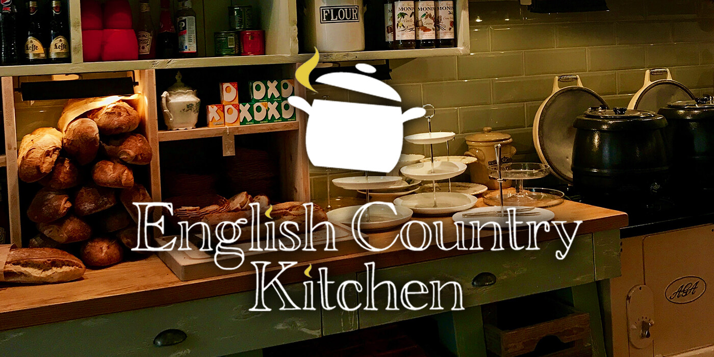 image English Country Kitchen : une cuisine anglaise avec un soupçon de touche française
